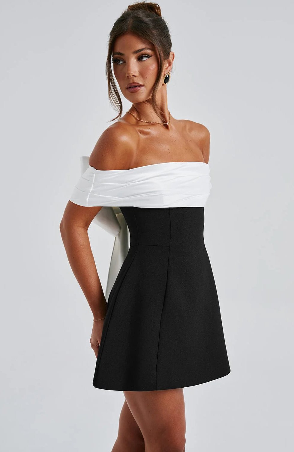 Women's Black Mini Dress for Parties - Image 5