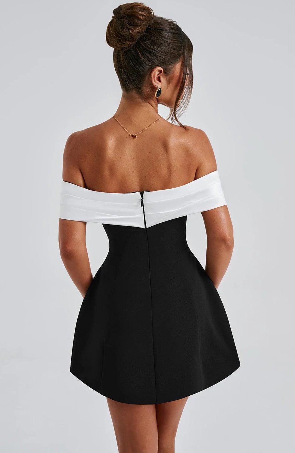 Women's Black Mini Dress for Parties - Image 6
