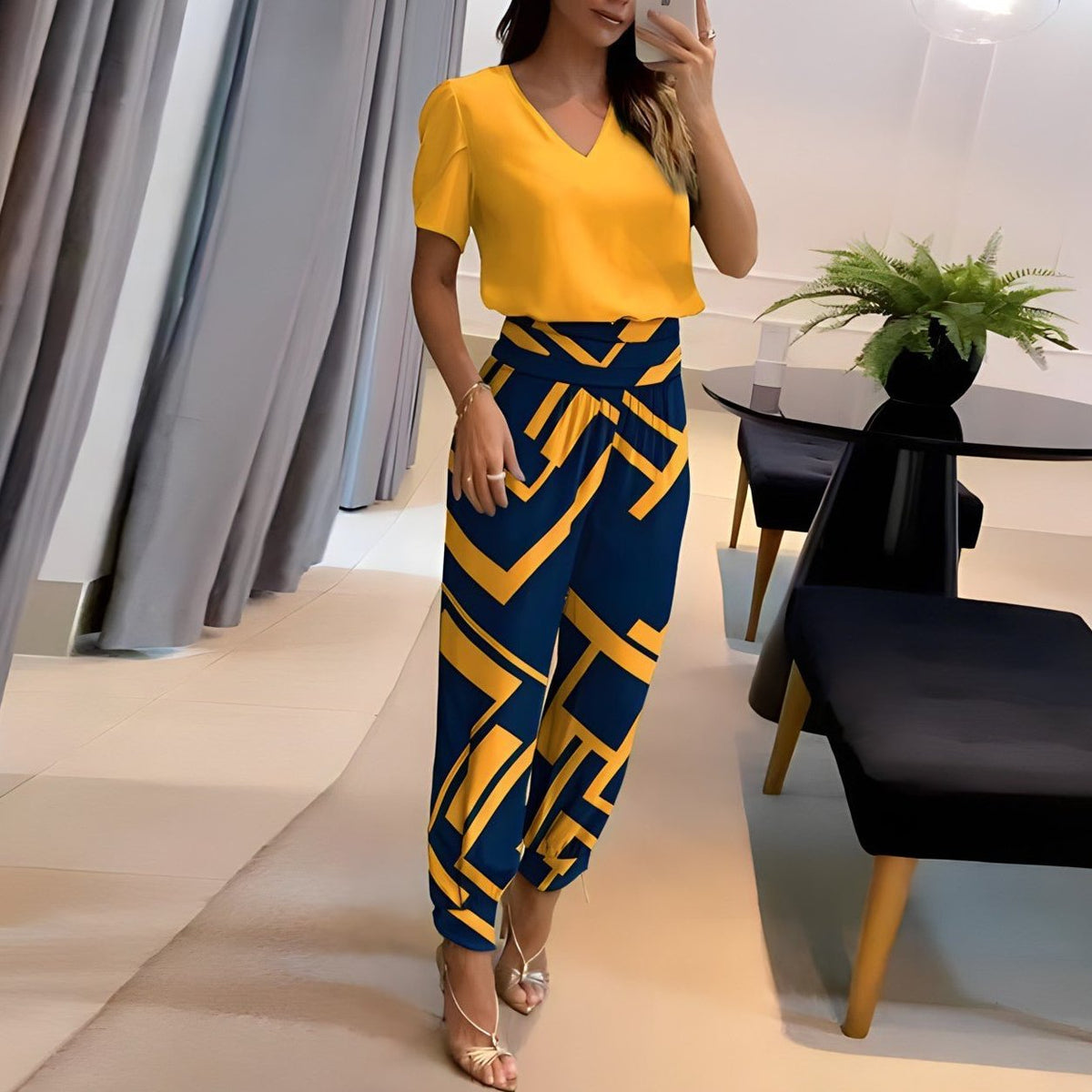 Women's Top and Trouser Co-Ord Set - Image 5