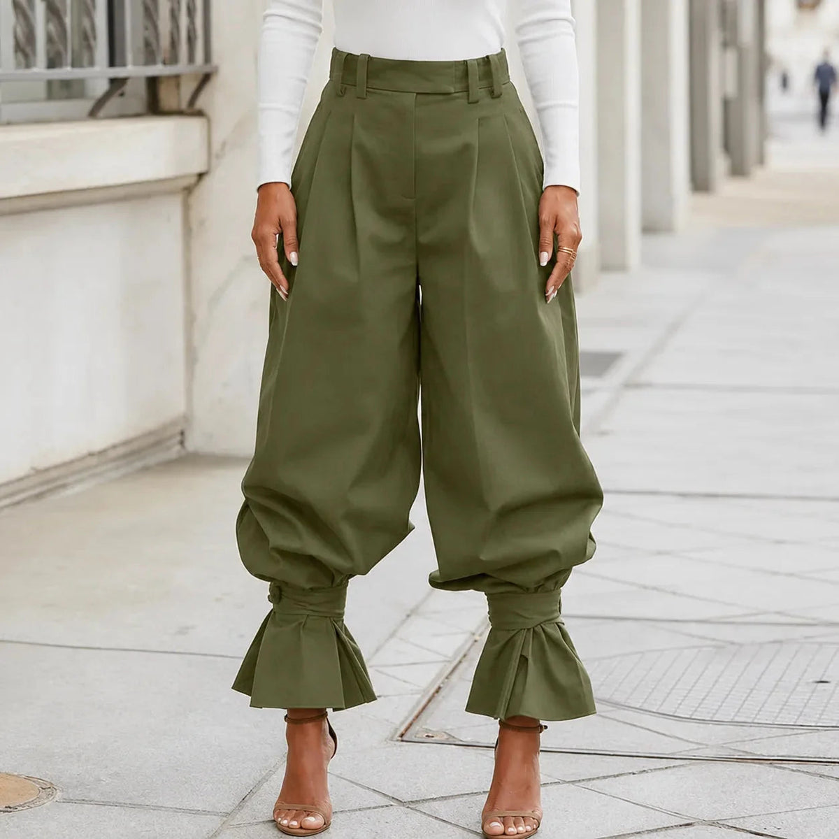 Pants in Summer with High Waist and Pleated Lantern Leg for Women
