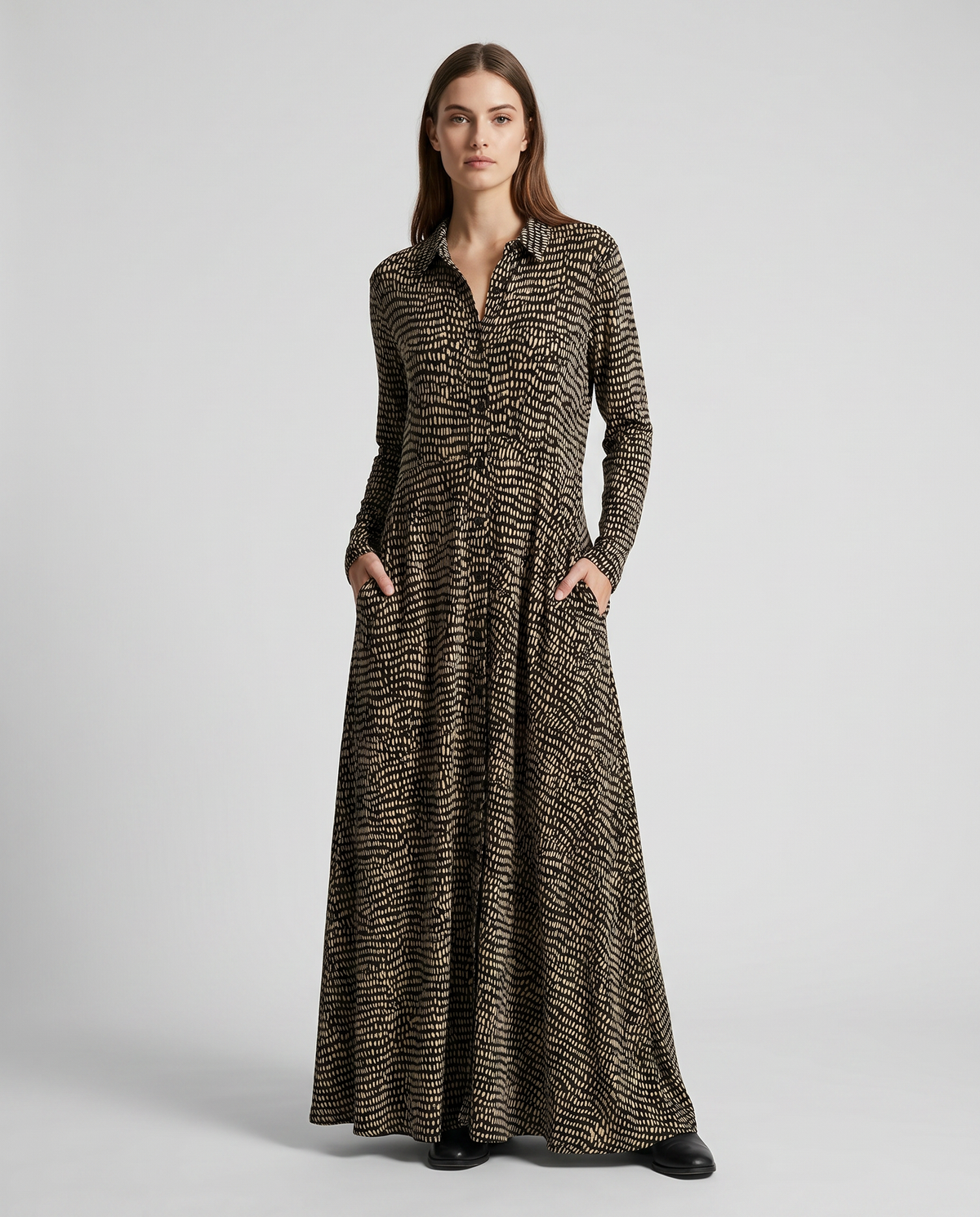 Women's Relaxed Fit V-Neck Maxi Dress - Image 2