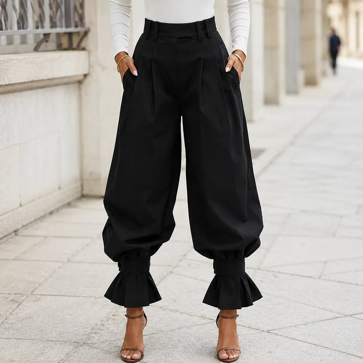 Pants in Summer with High Waist and Pleated Lantern Leg for Women