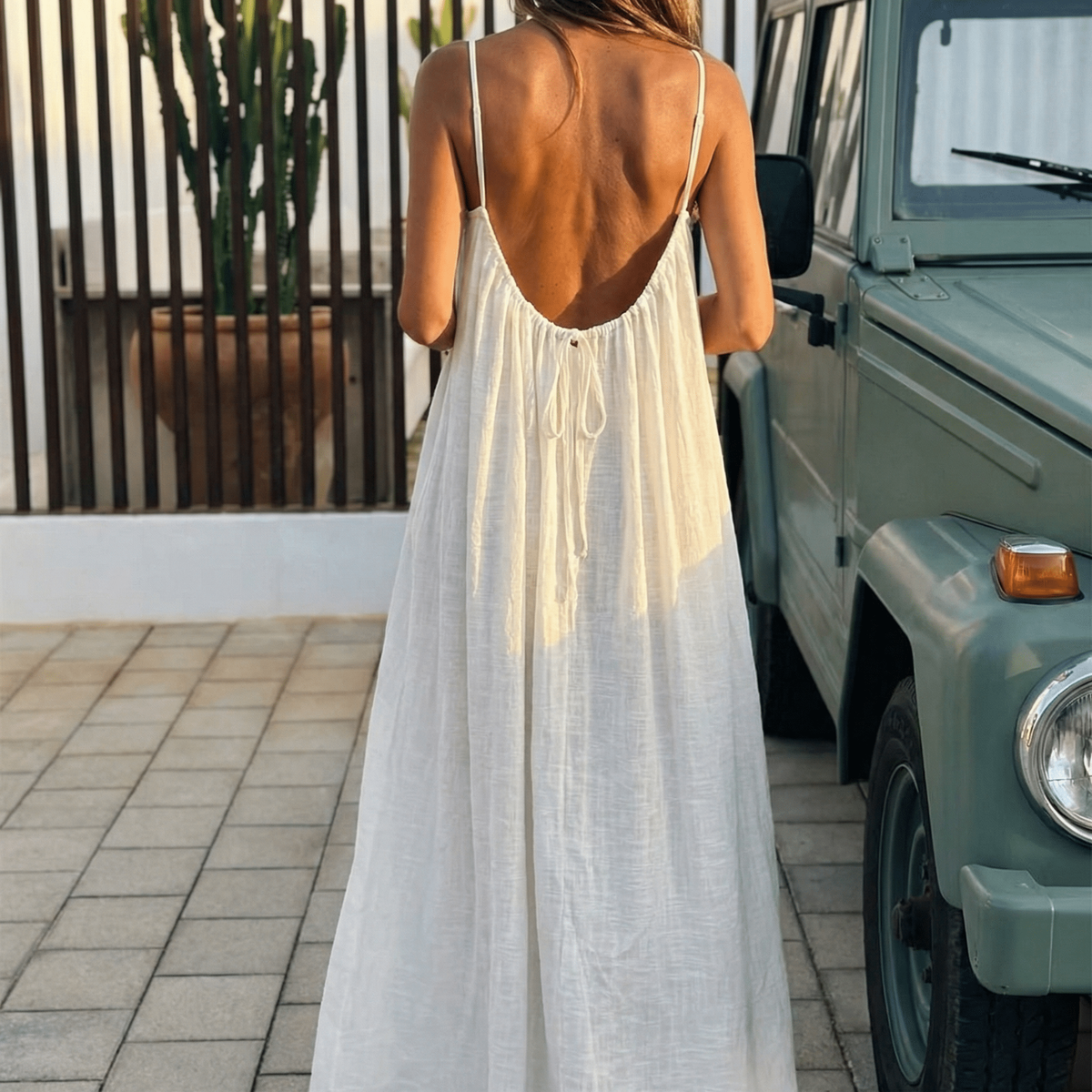 Women's Flowy Maxi Sundress with Open Back and Spaghetti Straps