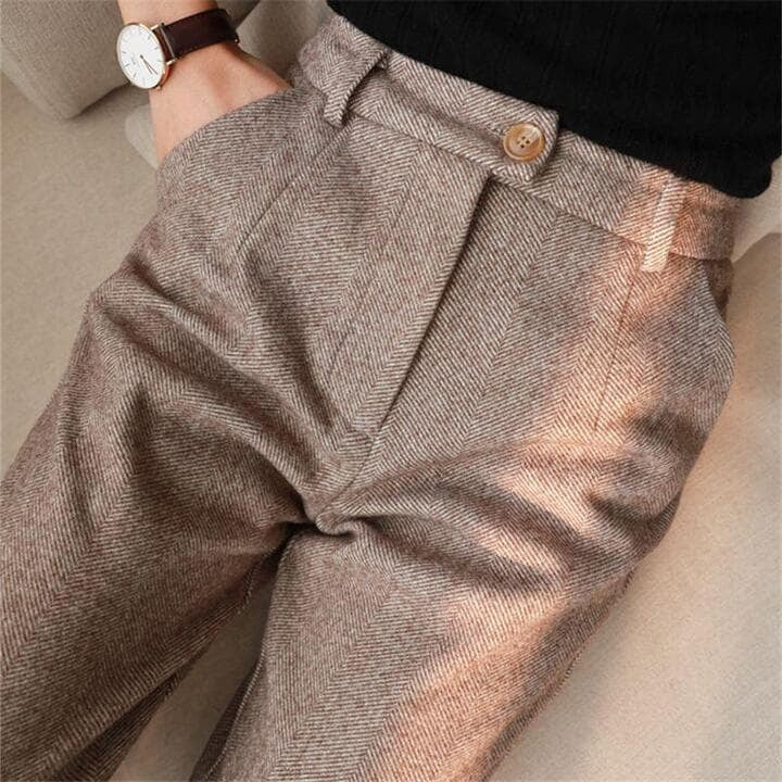 Women's Tailored Pants in Summer Herringbone Tweed Look with Pleats